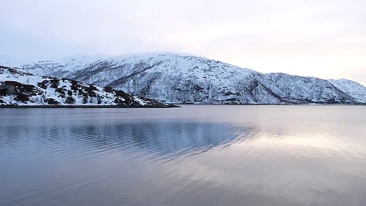 Lauklines kystferie, Visa, Tromsö, Norge, sjön, vinter, landskap