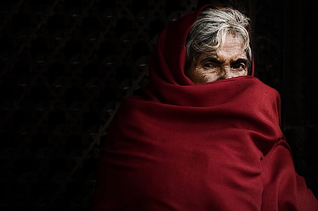 mujeres, Nepal, el hombre viejo, una mujer sólo, sólo las mujeres, rojo, una persona