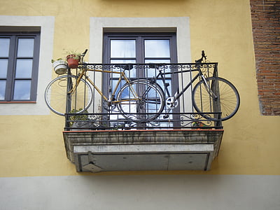 自転車, バルコニー, ラ sagrera, バルセロナ, アーキテクチャ, 建物, 古い