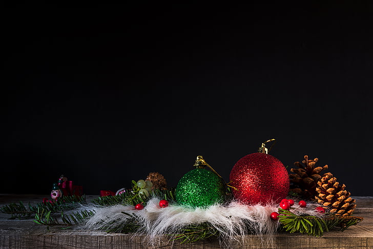 Kalėdos, ananasai, pušis, žvaigždė, kamuoliai, spalva, bodegones