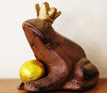 frog prince, fairy tales, golden ball, cast iron pans, crown, decoration