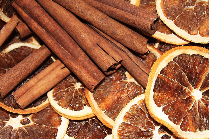 cinnamon, orange, oranges, slice, slices, stick, sticks