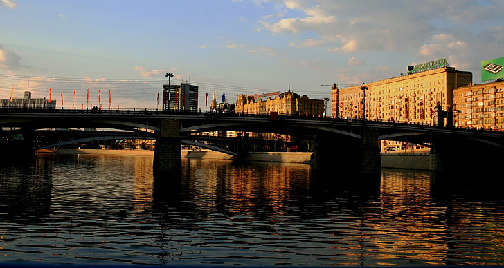 elven, vann, Bridge, Embankment, bygninger, solen, solnedgang