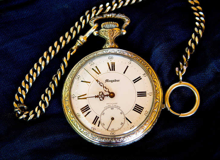 време, бълха пазар, низ, антикварни часовници, Джобен часовник, злато, златен цвят