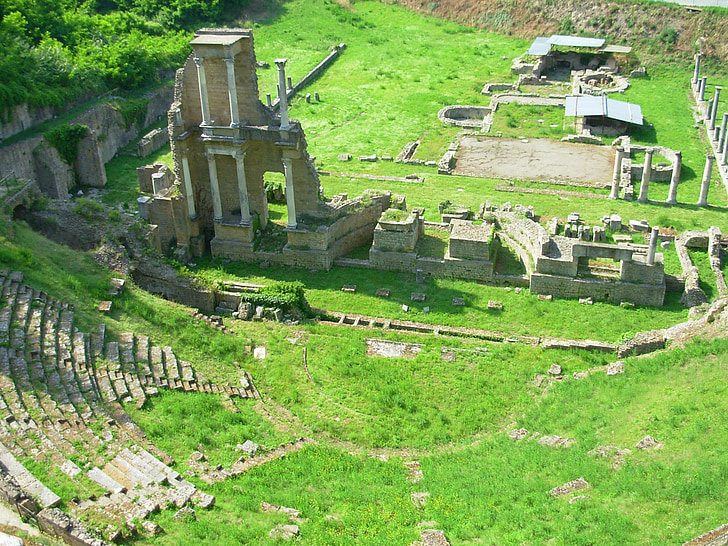 ruoho, Amphitheatre, Ruin, Toscana, Volterra