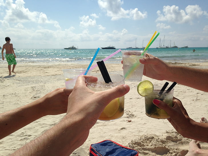 friendship, mojitos, drinks, alcohol, toast, cups, beach