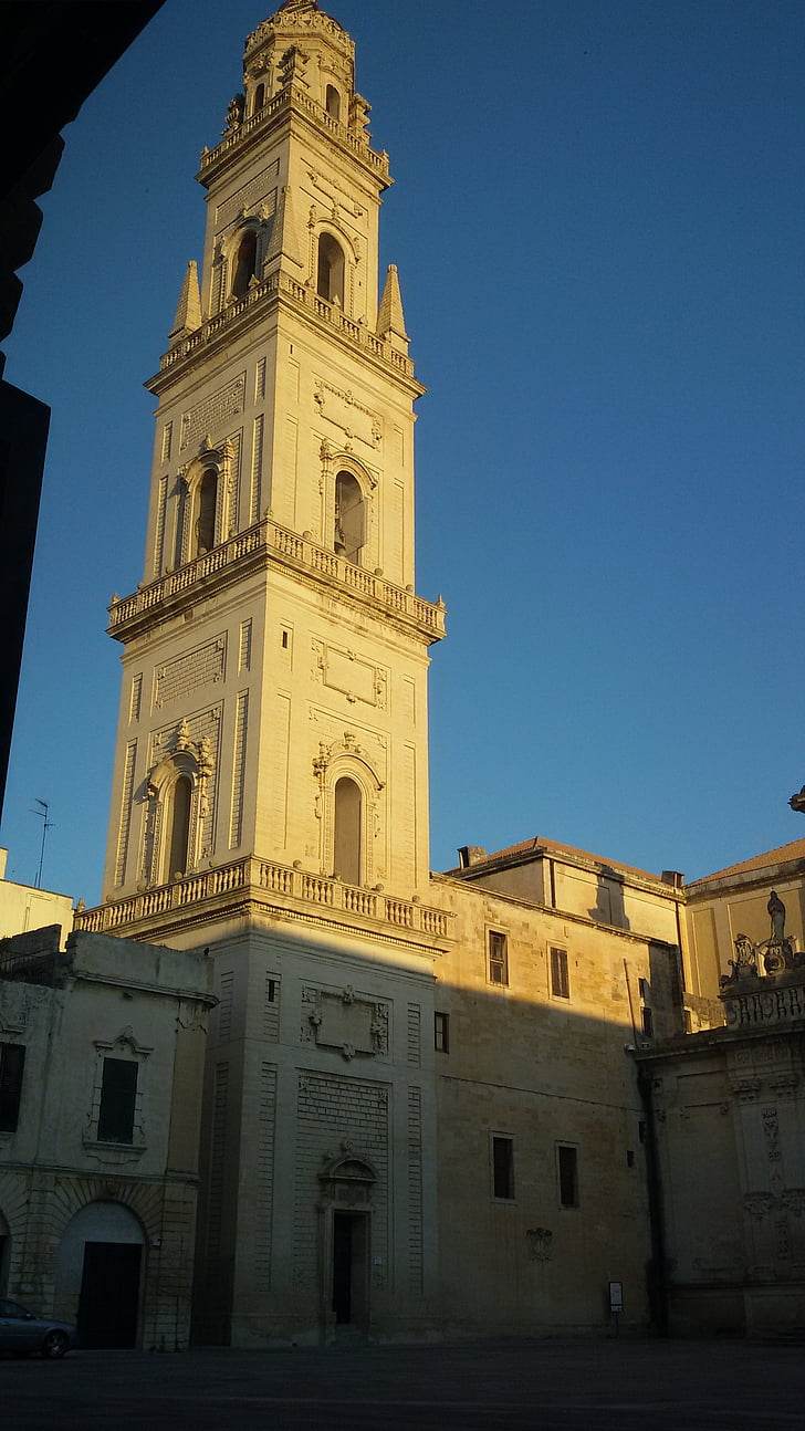 Lecce, Campanile, Piazza duomo, historiska centrum, Puglia, Salento, arkitektur