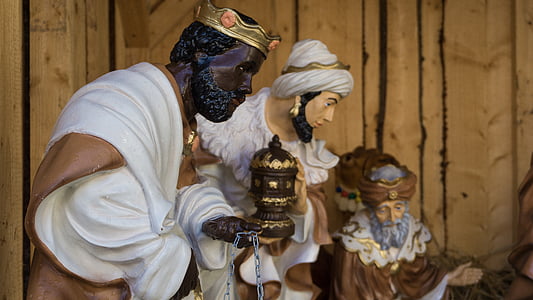 cuna, Reyes Magos 3, llegada, Santon, talla, talla de madera, escena de la Natividad