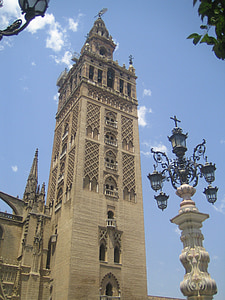 Sevilla, Giralda, székesegyház, Spanyolország, építészet, műemlékek, épületek