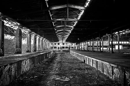 izgubljena mesta, stari, gniloba, propad, železniško skladišče, vlak, dvorana železniške