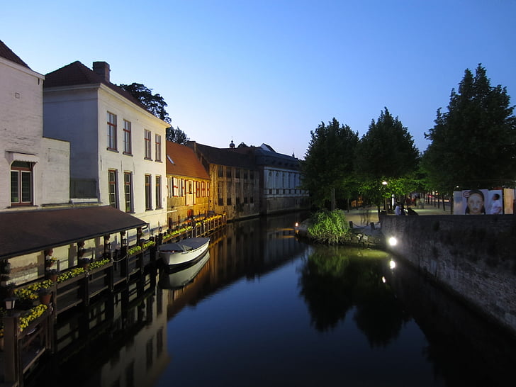 Bruges, descanso, canal, bota, água, à noite
