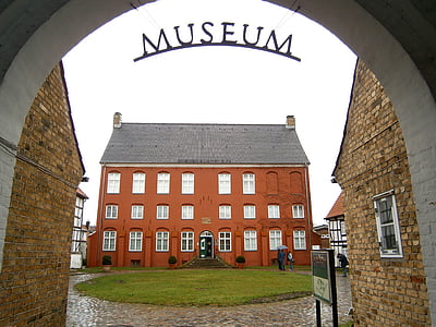 Sleeswijk, Museum, Mecklenburg, Toerisme, het platform, toeristen, gebouw