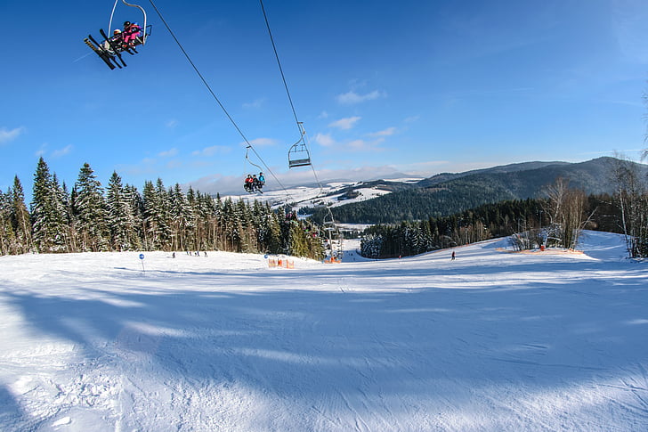 skis, skieurs, montagnes, hiver, fauteuil releveur, station de ski, vacances