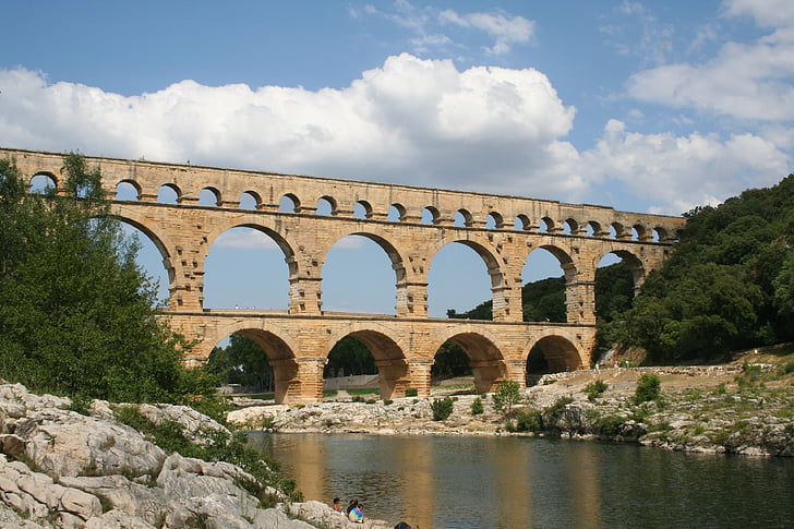 Aqueduto, França, Verão, Pont du gard, antigo aqueduto romano, ponte - cara feita estrutura, arco