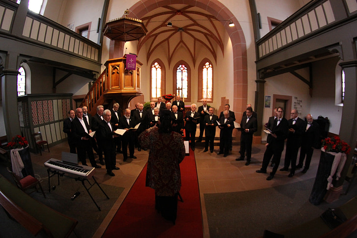 Kirchenchor, Chor, Kirche, singen im Chor, chrosaenger, Sänger, Altar