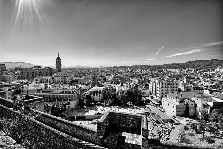 városi táj, Malaga, Alcazaba, székesegyház, fekete-fehér, HDR