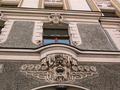 Latvija, Riga, skulptura, fasada je