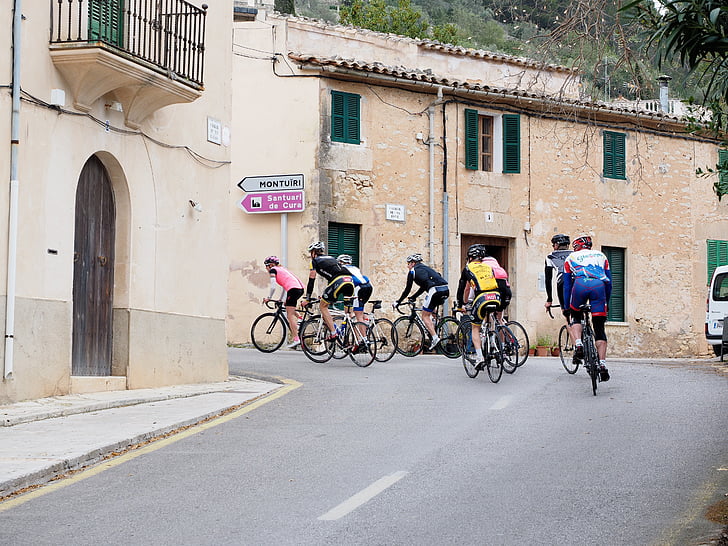 Cyklistické závody, Cyklistika, Mallorca, Randa, vesnice, cesta, jízdní kolo