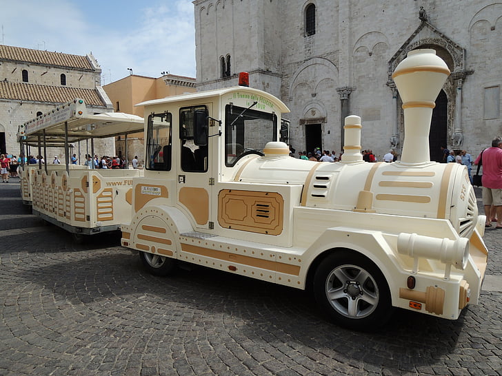 Bari, Italie, train, tour