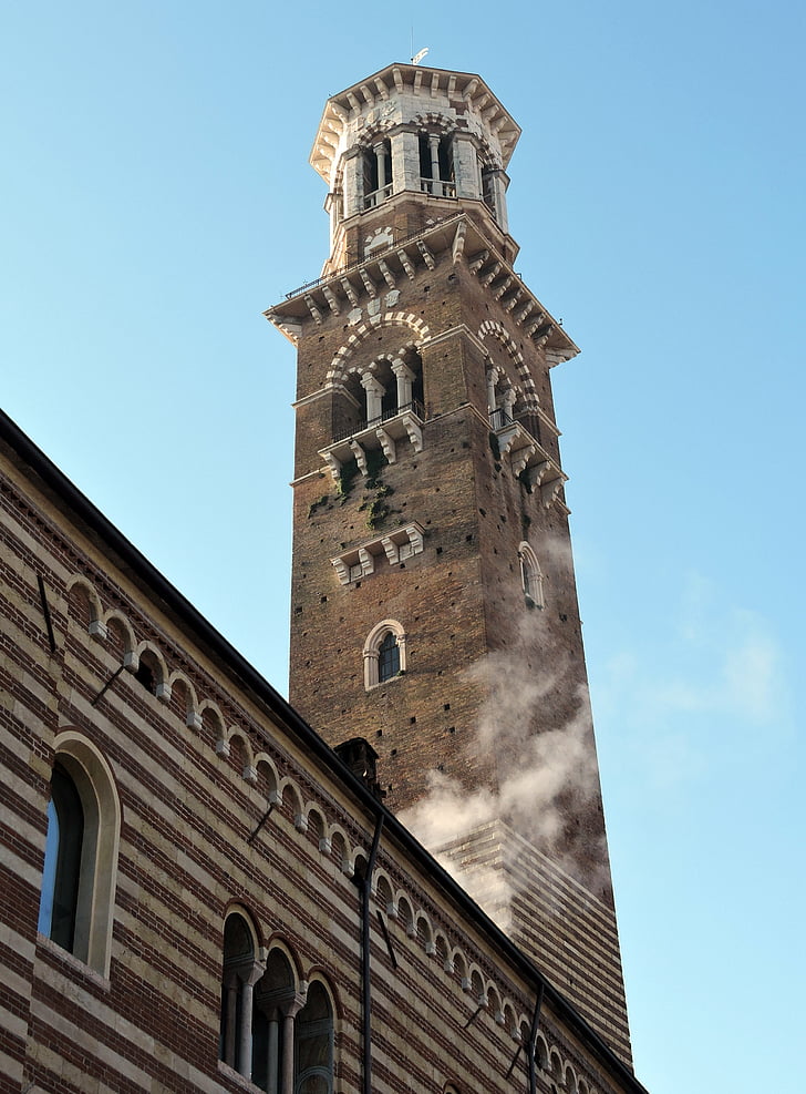 lamberti tornya, Verona, Olaszország, Scala, emlékmű, építési, füst