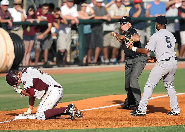 baseball, umpire, call at third, play at third, third base, competition, play