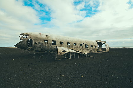 broken, passenger, plane, daytime, cloud, wreck, airplane