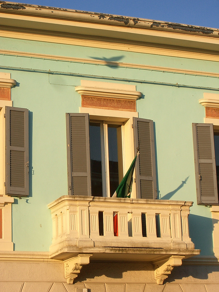 Włochy, Dove, Ratusz, zachód słońca, budynek, balkonem, fasada