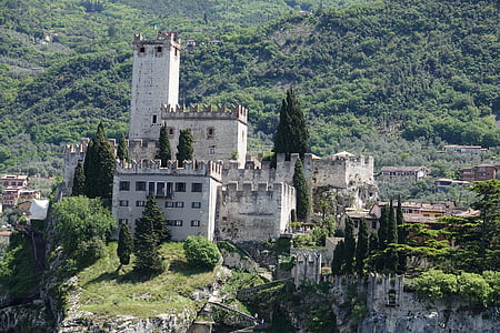 Malcesine, Garda, Włochy, góry, Architektura, Historia, stary