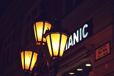 lampe, lys, Budapest