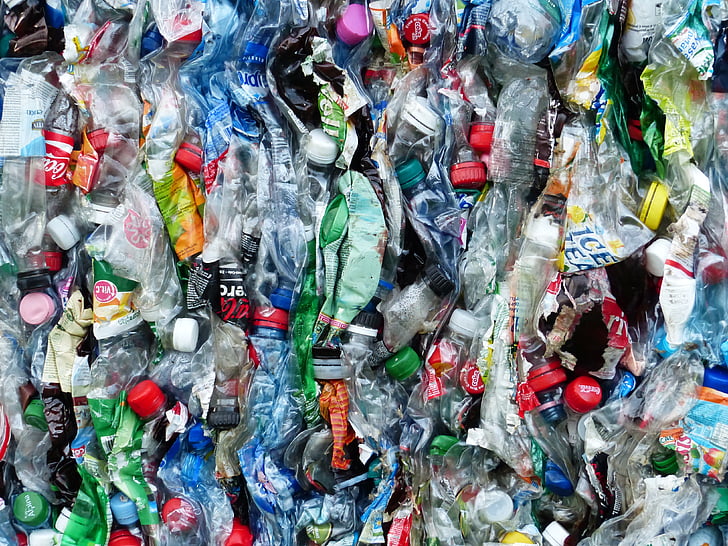 plastic flessen, flessen, recycling, bescherming van het milieu, circuit, vuilnis, kunststof