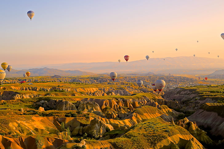 karšto oro balionai, plaukioja, virš, slėnis, Geologinėje formacijoje, Kapadokija, Turkija