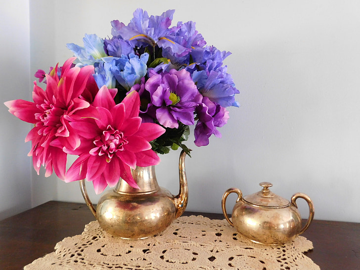 silver, tea, bouquet, flowers, teapot, doily
