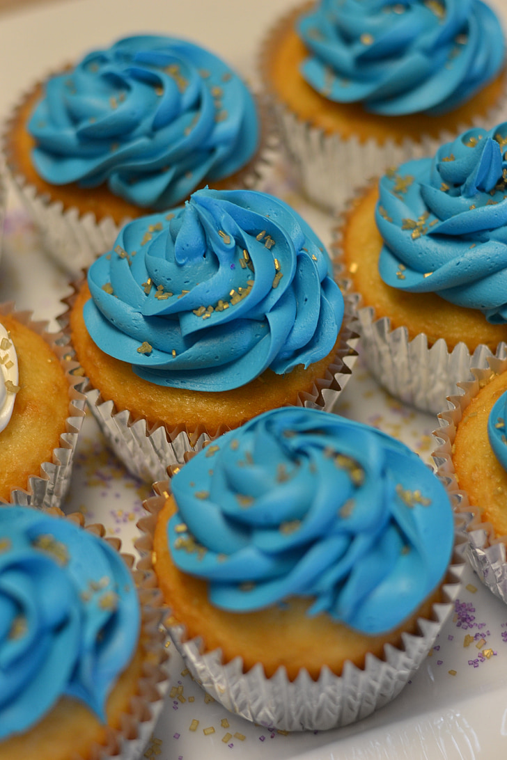 cupcake, dessert, blue, sprinkles, food, cake, sweet