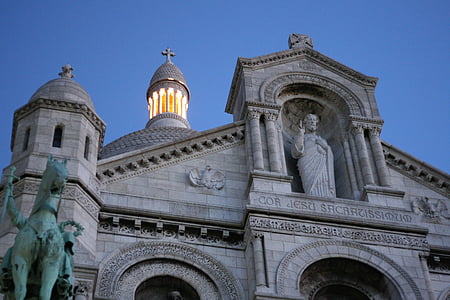 Paryż, Bazyliki Sacre-coeur, wzgórze Montmartre, wgląd nocy, Oświetlenie, świt, wspaniały budynek