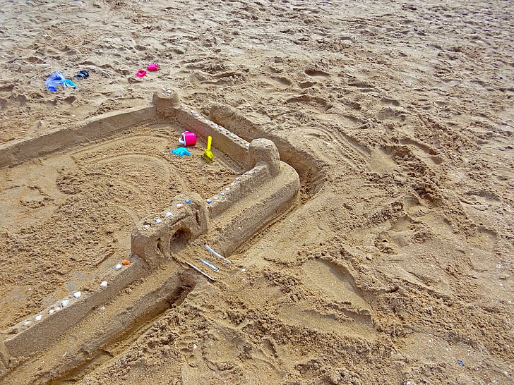 sand beach, Sandburg, Sand leksaker, stranden, Blade, rake, hink