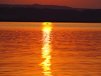 Saulėlydis, ežeras velence, Raudonas dangus, vakare, oranžinės spalvos atspindi, Gamta, jūra