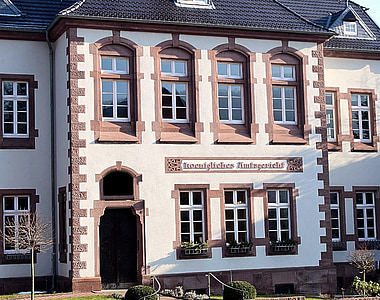 Βασιλικό amtsgericht, ιστορικό κτιρίου, αρχιτεκτονική