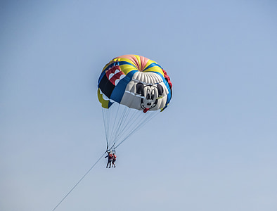 Paralotniarstwo, adrenalina, spadochron, przygoda, uśmiech, zabawa, niebo