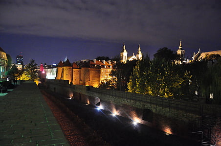 Varsovia, noche, larga exposición, Polonia, el casco antiguo
