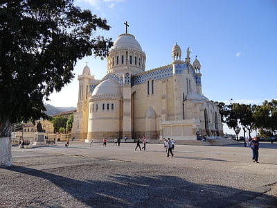 Algier, Wallfahrtskirche, Kirche