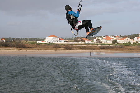 kitsurf, rybník saint andrew, Portugalsko