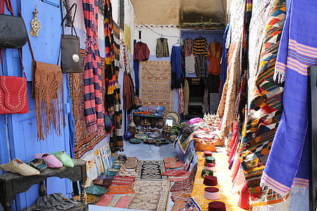 Maroc, Chefchaouen, métiers d’art, cultures, vêtements, magasin, marché