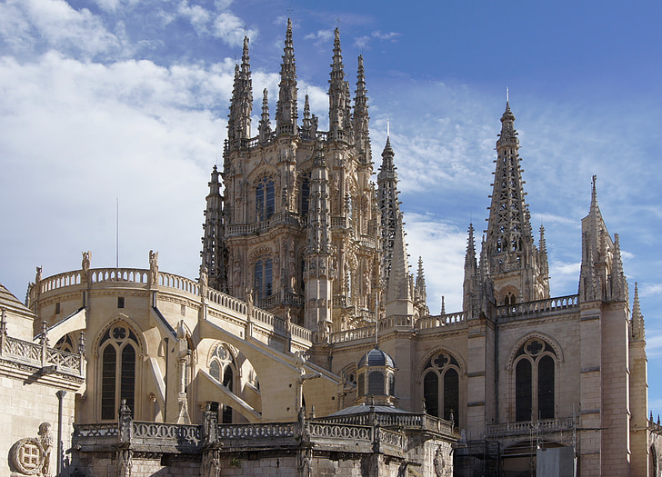 Burgos, Spanyolország, Sky, felhők, épület, szerkezete, székesegyház