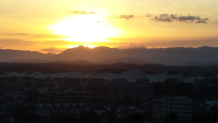 zonsondergang, kust gaucho, Torres, Rio grande sul