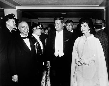 prezydent john f kennedy, Jacqueline kennedy, amerykański, inauguracyjnym piłkę, 1961, 35-prezes, zamordowany