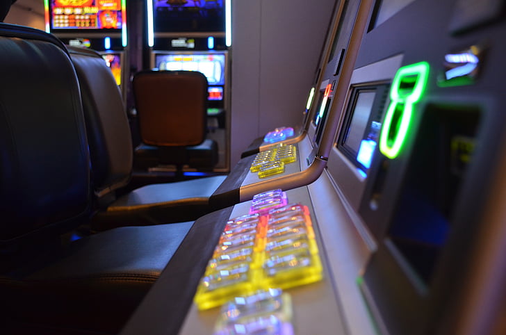 automatas, Azartiniai lošimai, priklausomybės nuo, lizdas, kazino, stalo kazino, Arkada