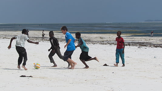Africa, bambini, gioco del calcio