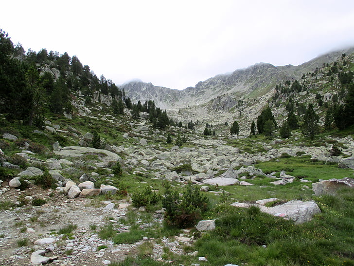 Andorre, montagnes, été
