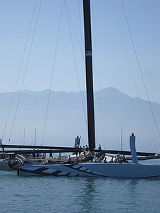 καταμαράν, βάρκα, Alinghi, Λωζάνη, στη λίμνη της Γενεύης, Ελβετία, ιστιοπλοΐα