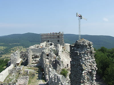 Castello, Regéc, Zemplén, costruzione, lavori di restauro, várrekonstrukció, restauro